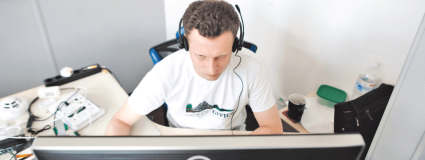 Choosing between an outsourcing company and freelancers